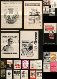 8s0070 LOT OF 25 CUT PRESSBOOKS 1960s-1970s advertising a variety of different movies!