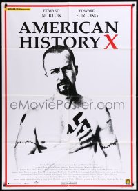 9b0697 AMERICAN HISTORY X Italian 1p 1999 black & white image of Edward Norton as skinhead neo-Nazi!