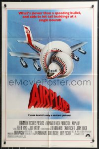 9t1140 AIRPLANE 1sh 1980 classic zany parody by Jim Abrahams and David & Jerry Zucker!