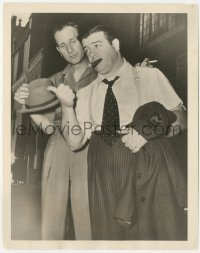 9y1101 ABBOTT & COSTELLO 8x10.25 radio publicity still 1940 going from NY to LA for Hour of Smiles!