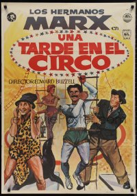 1g0611 AT THE CIRCUS Spanish R1974 different art of Marx Brothers Groucho, Chico & Harpo!