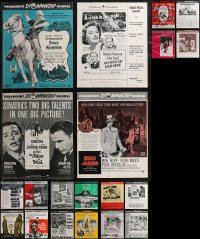1x0066 LOT OF 21 PARAMOUNT PRESSBOOKS 1950s advertising for a variety of movies!