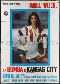 2t0070 KANSAS CITY BOMBER Italian 2p 1973 different image of sexy roller derby girl Raquel Welch!