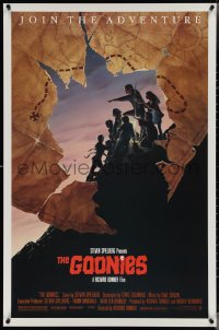 3z0862 GOONIES 1sh 1985 Josh Brolin, teen adventure classic, cool treasure map art by John Alvin!