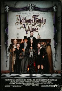5k0315 ADDAMS FAMILY VALUES int'l DS 1sh 1993 Christina Ricci, the family just got a little stranger!