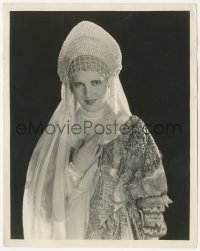 6b1297 JEAN ARTHUR 8x10 news photo 1920s wearing the richly ornamented garments of a Russian bride!