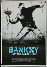 6c0535 BANKSY & THE RISE OF OUTLAW ART Italian 1sh 2020 art of rioter 'throwing' flowers!