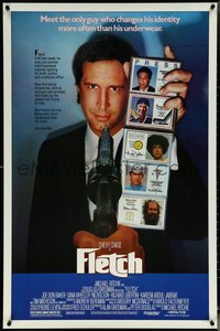 6k0678 FLETCH 1sh 1985 Michael Ritchie, wacky detective Chevy Chase has gun pulled on him!