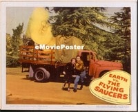 VHP7 279 EARTH VS THE FLYING SAUCERS lobby card '56 flee the truck!
