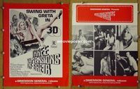 U013 3 DIMENSIONS OF GRETA movie pressbook '73 sexy 3D!
