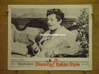Z426 DIVORCE - ITALIAN STYLE lobby card '62 Mastroianni