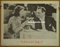 L340 NINOTCHKA lobby card #8 R62 Greta Garbo, Douglas