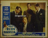 m052 BLUE DAHLIA movie lobby card #3 '46 Alan Ladd, William Bendix