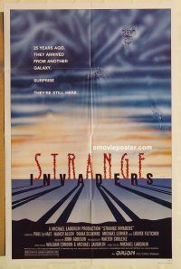 z070 STRANGE INVADERS one-sheet movie poster '83 Paul Le Mat, sci-fi!