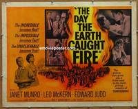 a201 DAY THE EARTH CAUGHT FIRE half-sheet movie poster '62 Janet Munro