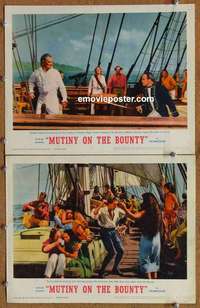 h224 MUTINY ON THE BOUNTY 2 movie lobby cards '62 Marlon Brando