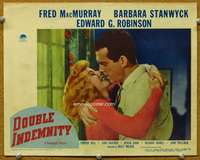 f046 DOUBLE INDEMNITY movie lobby card #4 '44 MacMurray & Stanwyck kiss