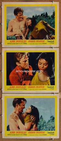q722 INDIAN FIGHTER 3 movie lobby cards R60 Kirk Douglas, Diana Douglas