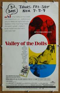 j237 VALLEY OF THE DOLLS movie window card '67 sexy Sharon Tate!