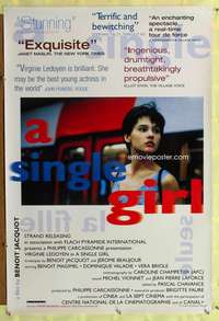 v586 SINGLE GIRL one-sheet movie poster '95 Benoit Jacquot, French!