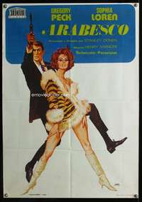 w338 ARABESQUE Spanish R1974 art of Gregory Peck and sexy Sophia Loren by Robert McGinnis!