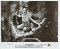z137 KING KONG vintage 8x10 movie still '76 Jessica Lange in giant paw!