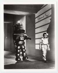 y289 RICHARD EYER signed repro 8x10 movie still '57 w/Robby the Robot