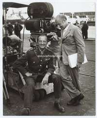 y131 BRAIN candid 8x10 movie still '69 David Niven with camera and director Gerard Oury!
