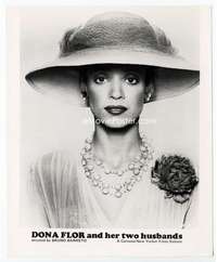 p090 DONA FLOR & HER 2 HUSBANDS 8x10 movie still '77 Sonia Braga c/u