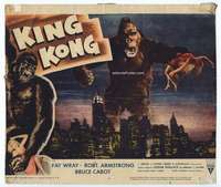v551 KING KONG movie lobby card #4 R56 Kong looming over New York!