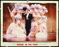 v794 SINGIN' IN THE RAIN movie photolobby '52Kelly &showgirls