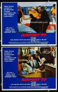 z049 AIRPORT '77 2 movie lobby cards '77 Jack Lemmon, de Havilland