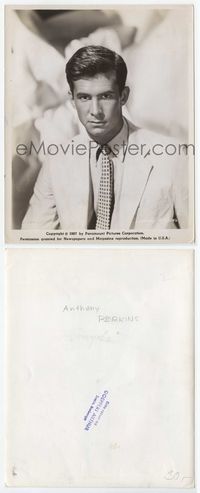 1b017 ANTHONY PERKINS 8x10 movie still '57 close moody portrait in suit & tie!