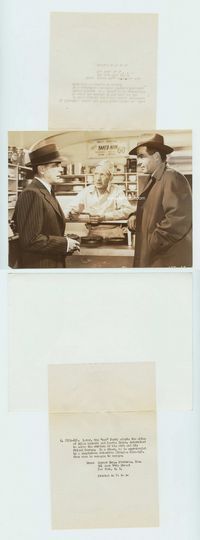 1h068 DARK PASSAGE 7x9.5 movie still '47 Humphrey Bogart meets detective in diner!