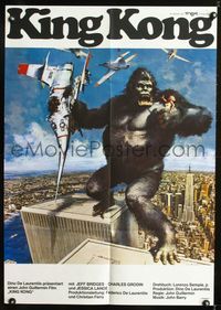 1k167 KING KONG German movie poster '76 John Berkey art of BIG Ape on the Twin Towers!