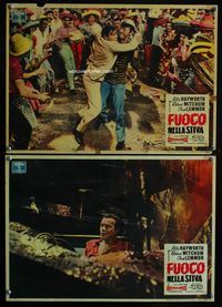 1o081 FIRE DOWN BELOW 2 Italian photobusta movie posters '57 Robert Mitchum, Jack Lemmon