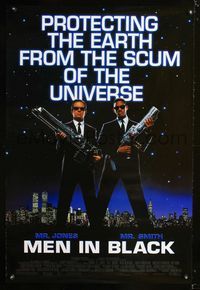 1p208 MEN IN BLACK one-sheet '97 great image of Will Smith & Tommy Lee Jones with really huge guns!