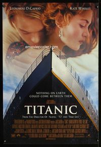 1p377 TITANIC DS Int'l Style A one-sheet poster '97 Leonardo DiCaprio, Kate Winslet, James Cameron