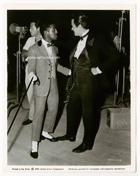 1r108 SOME LIKE IT HOT candid 8x10 '59 Tony Curtis in tuxedo visited by Sammy Davis Jr. on set!