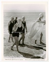1r135 SOME LIKE IT HOT 8x10 movie still '59 Jack Lemmon in ocean with Marilyn Monroe & sexy girls!