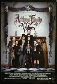 1z011 ADDAMS FAMILY VALUES DS one-sheet '93 Christina Ricci, the family just got a little stranger!