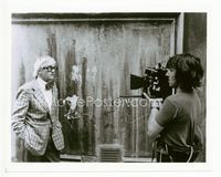 2d007 BIGGER SPLASH candid 8x10 '74 David Hockney being filmed on the set of this gay documentary!
