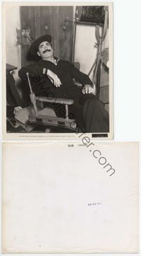 2d014 DUCK SOUP candid 8x10 '33 Groucho Marx in sailor suit relaxing on set with glasses in hand!