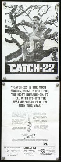 2k084 CATCH 22 movie herald '70 Mike Nichols, Joseph Heller, classic image of Alan Arkin in tree!