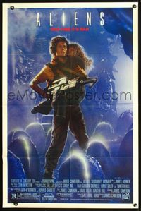 2n347 ALIENS 1sheet '86 James Cameron, image of full-length Sigourney Weaver with giant gun & girl!