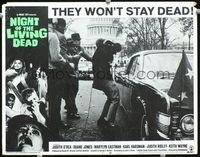 2n194 NIGHT OF THE LIVING DEAD lobby card #3 '68 George Romero, reporters outside the White House!