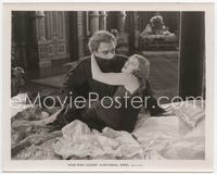 2q318 MAN WHO LAUGHS 8x10 still '28 great close up of veiled Conrad Veidt & Mary Philbin embracing!