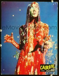 2q060 CARRIE German LC '76 Stephen King, best close up of Sissy Spacek covered in blood at prom!