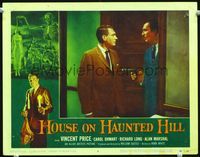 3b431 HOUSE ON HAUNTED HILL lobby card #6 '59 man is held at gunpoint in doorway, cool border art!