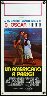 3j009 AMERICAN IN PARIS Italian locandina R70s wonderful artwork of Gene Kelly kissing Leslie Caron